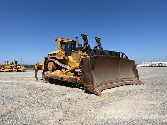 CAT D11R Kāpurķēžu buldozeri
