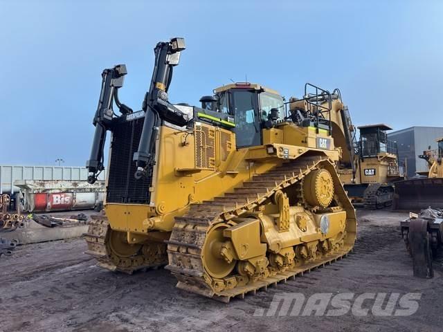 CAT D11T Kāpurķēžu buldozeri