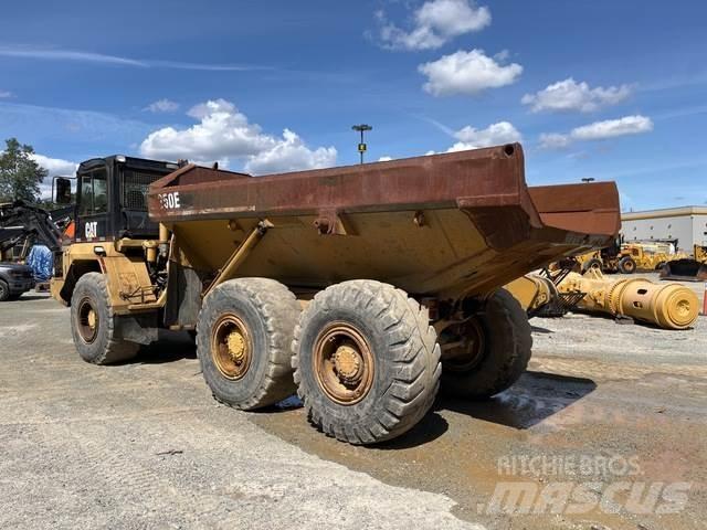 CAT D250E Artikulētie pašizgāzēji
