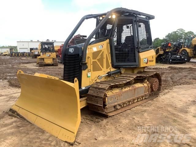 CAT D3 Kāpurķēžu buldozeri