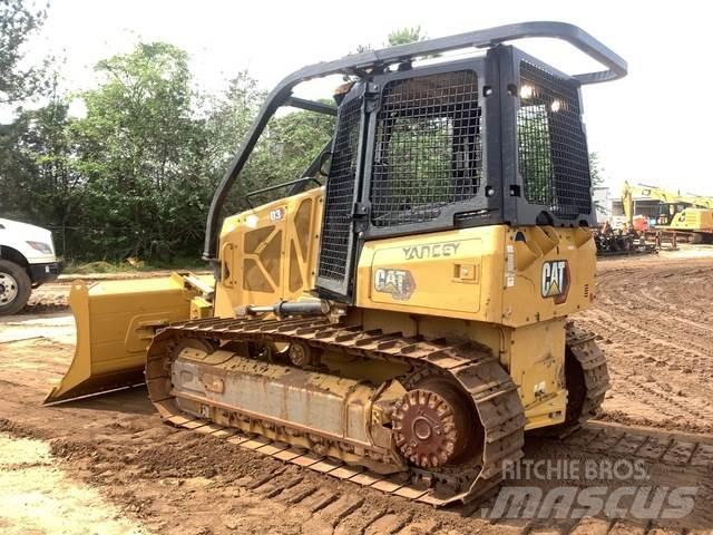 CAT D3 Kāpurķēžu buldozeri