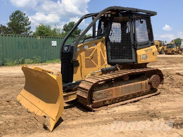 CAT D3 Kāpurķēžu buldozeri