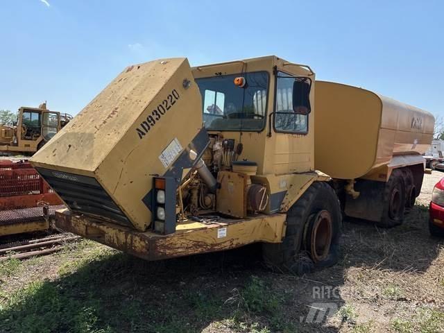 CAT D300D Ūdens mašīnas