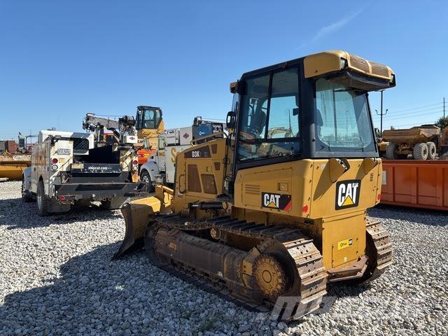 CAT D3K2 XL Kāpurķēžu buldozeri