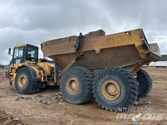 CAT D400E Artikulētie pašizgāzēji