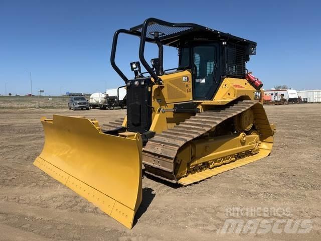 CAT D5 Kāpurķēžu buldozeri