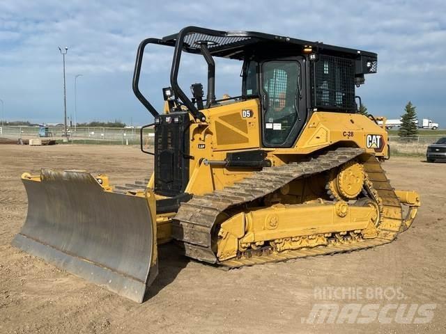 CAT D5 Kāpurķēžu buldozeri