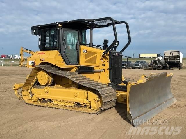 CAT D5 Kāpurķēžu buldozeri