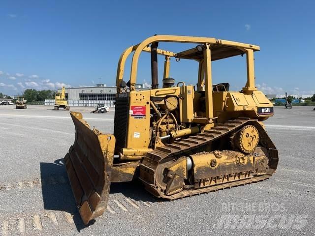 CAT D5H Kāpurķēžu buldozeri