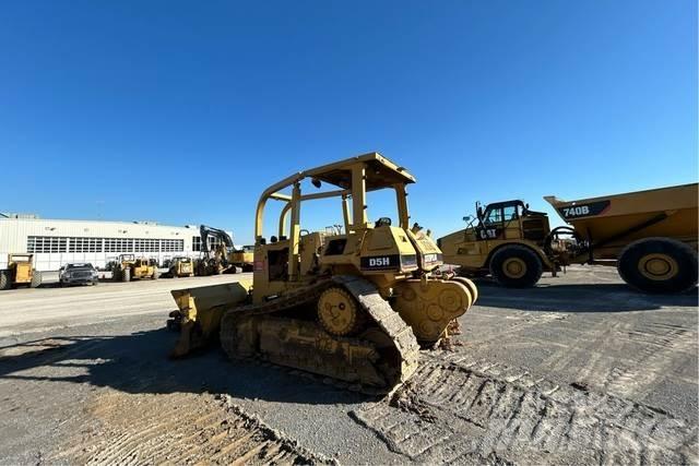CAT D5H Kāpurķēžu buldozeri