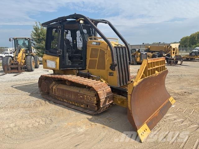 CAT D5K2 XL Kāpurķēžu buldozeri