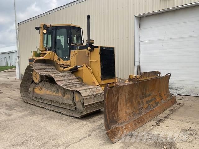CAT D6 Kāpurķēžu buldozeri