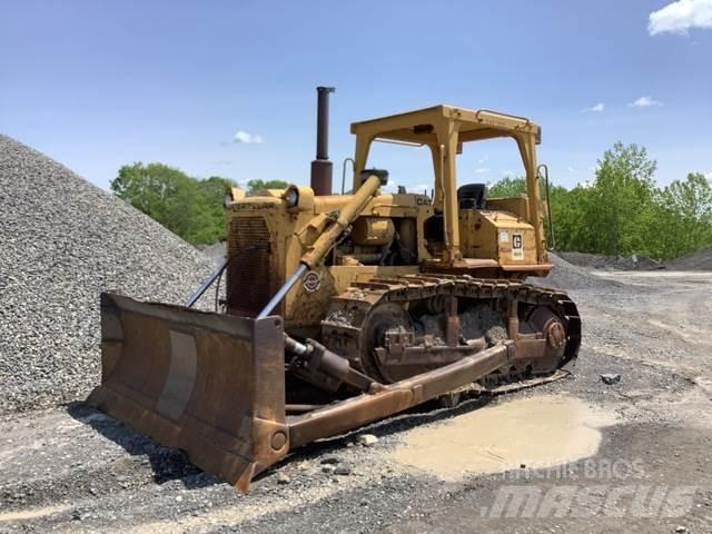 CAT D6D Kāpurķēžu buldozeri