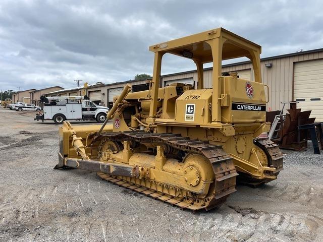 CAT D6D Kāpurķēžu buldozeri
