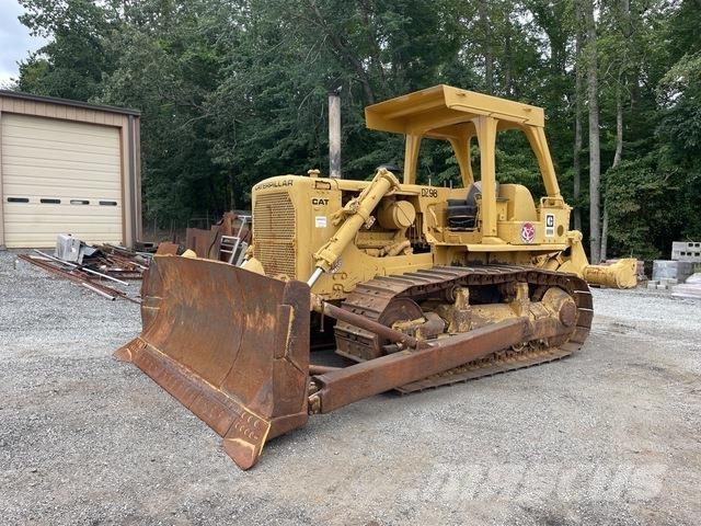 CAT D6D Kāpurķēžu buldozeri