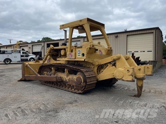 CAT D6D Kāpurķēžu buldozeri