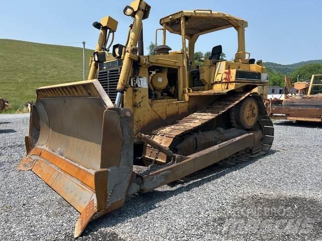 CAT D6H Kāpurķēžu buldozeri
