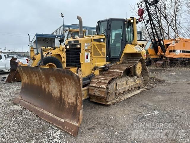 CAT D6N Kāpurķēžu buldozeri
