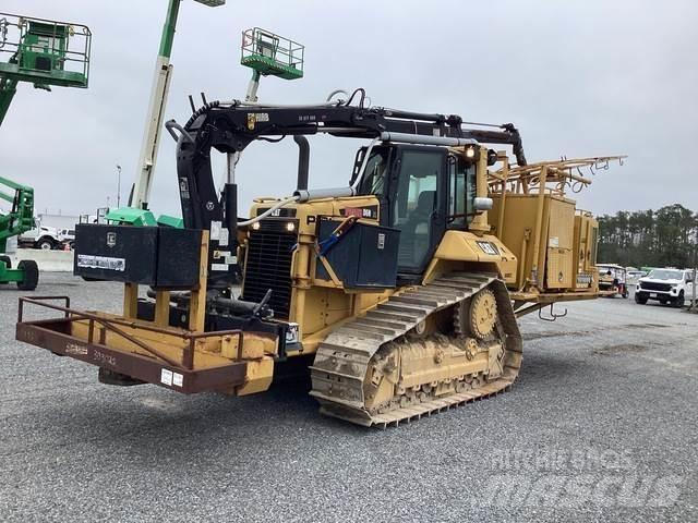 CAT D6N XL Cauruļvadu iekārtas