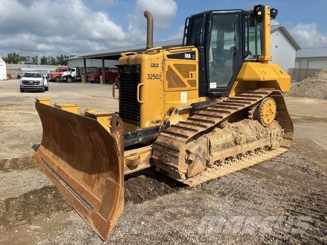 CAT D6N XL Kāpurķēžu buldozeri