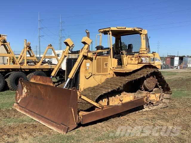 CAT D6R Kāpurķēžu buldozeri