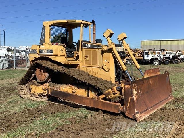 CAT D6R Kāpurķēžu buldozeri