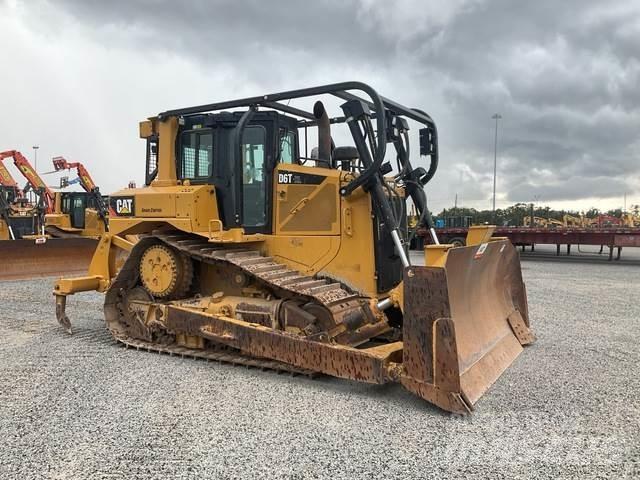 CAT D6T XL Kāpurķēžu buldozeri