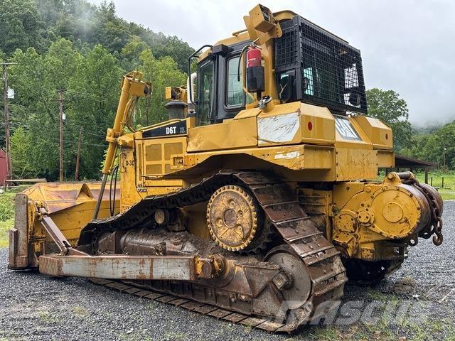 CAT D6T XL Kāpurķēžu buldozeri