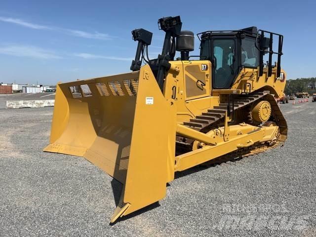 CAT D7 Kāpurķēžu buldozeri