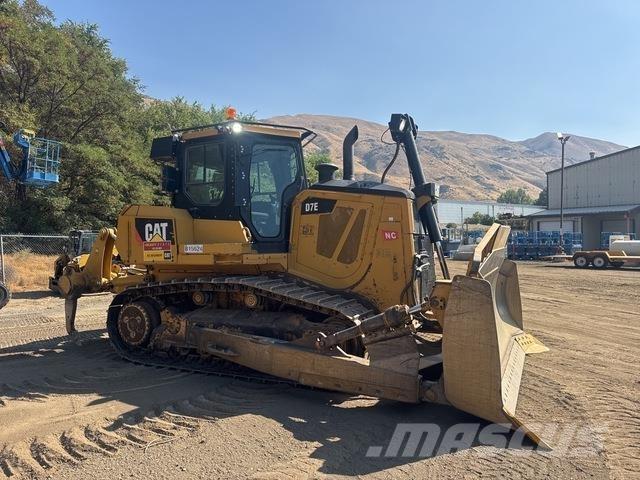 CAT D7E Kāpurķēžu buldozeri