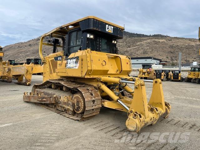 CAT D7E Kāpurķēžu buldozeri