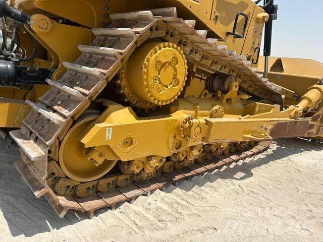 CAT D8 Kāpurķēžu buldozeri