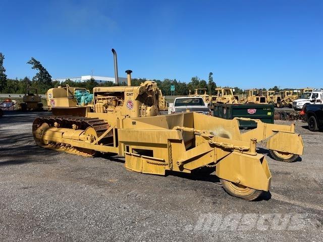 CAT D8 Kāpurķēžu buldozeri