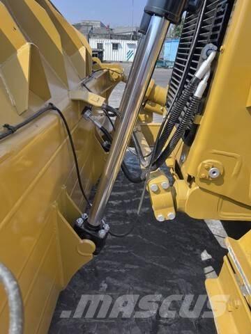 CAT D8GC Kāpurķēžu buldozeri