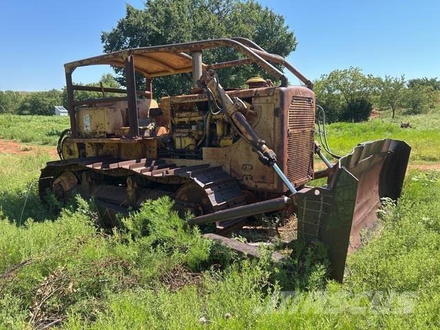 CAT D8H Kāpurķēžu buldozeri