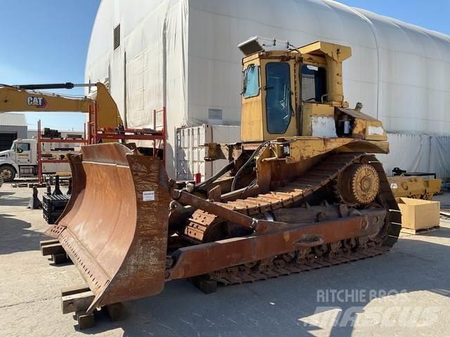 CAT D8L Kāpurķēžu buldozeri