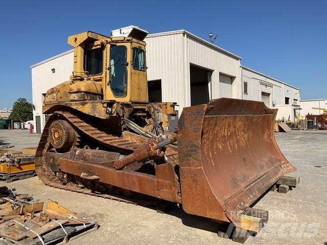 CAT D8L Kāpurķēžu buldozeri