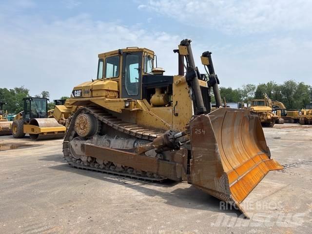 CAT D8L Kāpurķēžu buldozeri