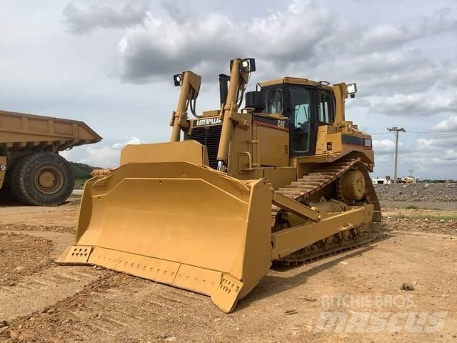 CAT D8R Kāpurķēžu buldozeri