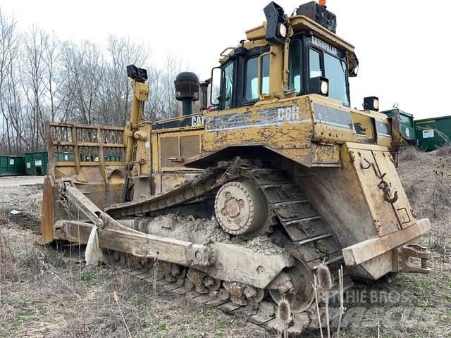 CAT D8R Kāpurķēžu buldozeri