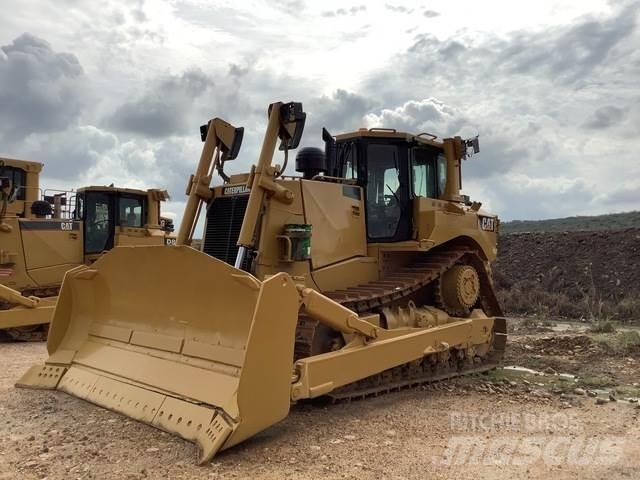 CAT D8T Kāpurķēžu buldozeri