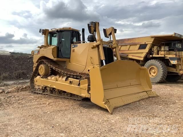 CAT D8T Kāpurķēžu buldozeri