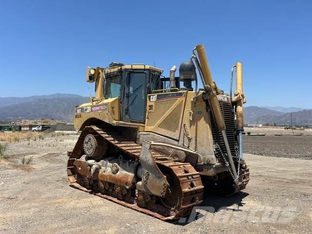 CAT D8T Kāpurķēžu buldozeri