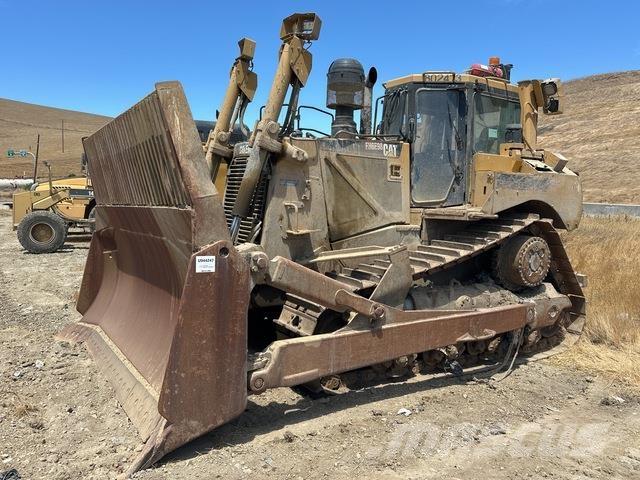CAT D8T Kāpurķēžu buldozeri