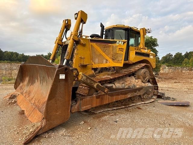 CAT D8T Kāpurķēžu buldozeri
