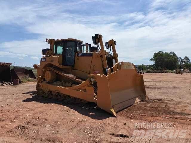 CAT D8T Kāpurķēžu buldozeri