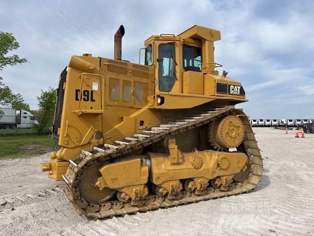 CAT D9L Kāpurķēžu buldozeri