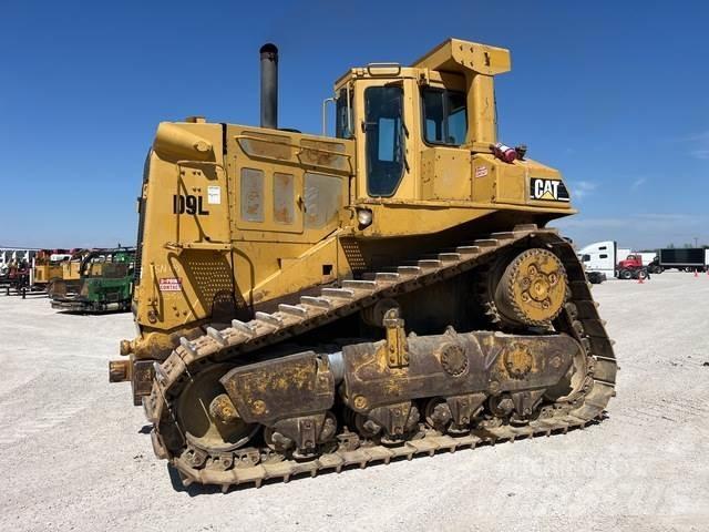 CAT D9L Kāpurķēžu buldozeri