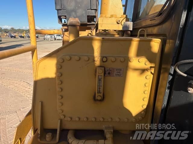 CAT D9T Kāpurķēžu buldozeri