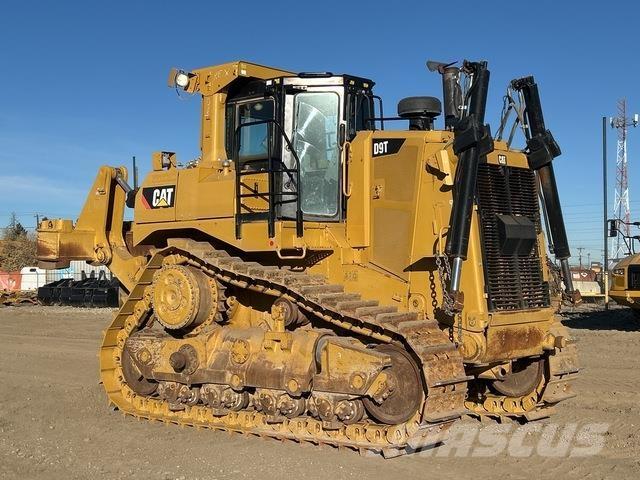 CAT D9T Riteņu buldozeri